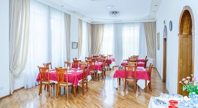 نمای رستوران هتل آزکوت باکو
