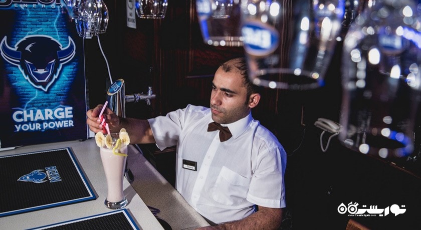 نمای بار هتل باکو این