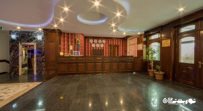 میز پذیرش هتل باکو این