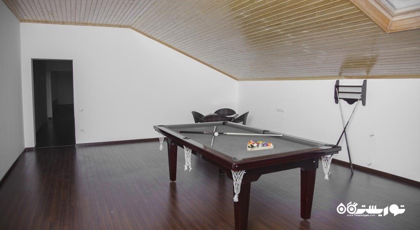 نمای میز بیلیارد موجود در هتل