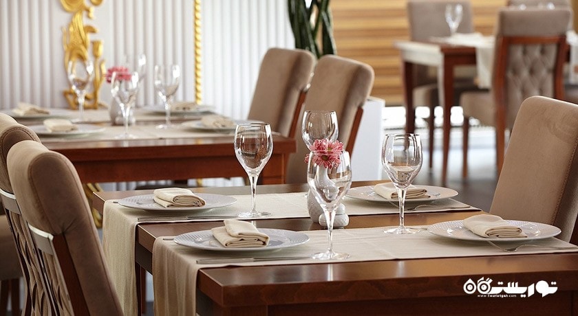 رستوران زمرد هتل دیوان اکسپرس باکو