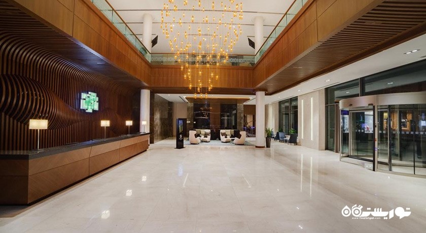 نمای لابی هتل هالیدی این باکو