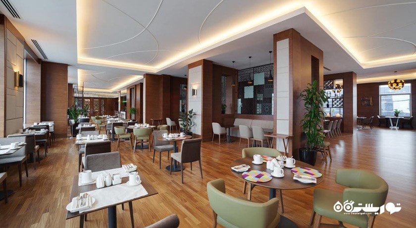 نمای کلی از رستوران مارینا 18