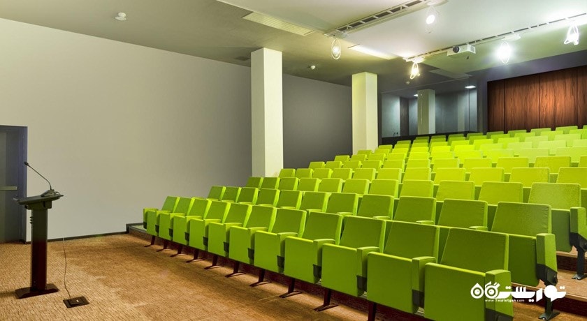 سالن برگزاری همایش و جلسات