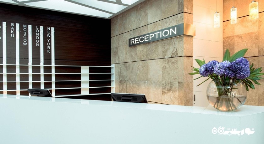 میز پذیرش هتل رامادا سوئیت باکو