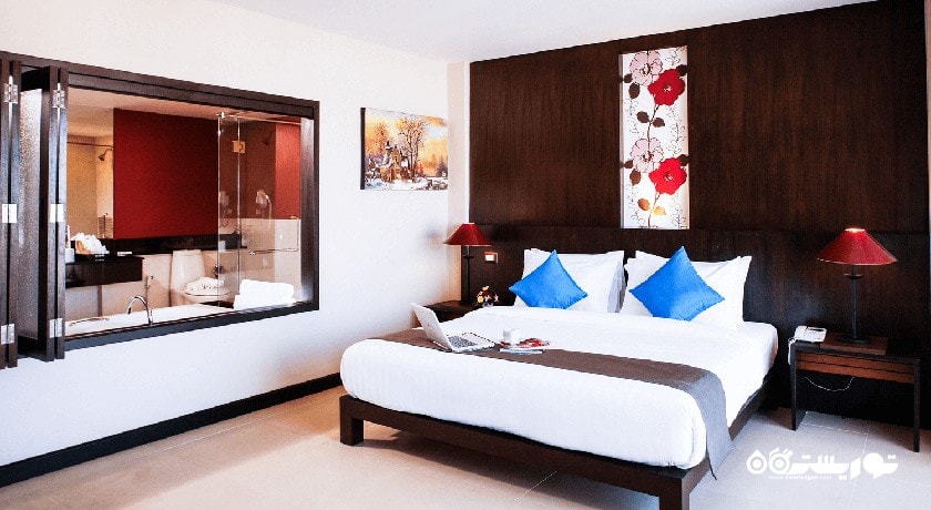 نمای تخت بزرگ اتاق دلوکس