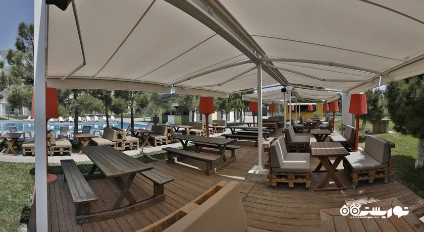 محوطه فضای باز رستوران هتل