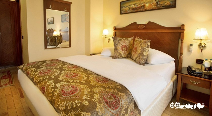 نمای تخت بزرگ اتاق سوپریور