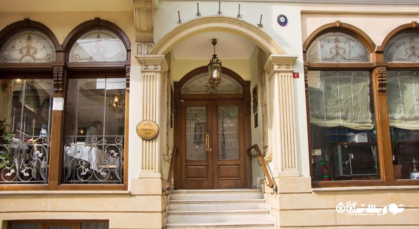 درب ورودی هتل بست وسترن پالاس