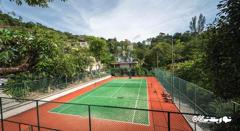 زمین تنیس هتل آیارا کامالا ریزورت