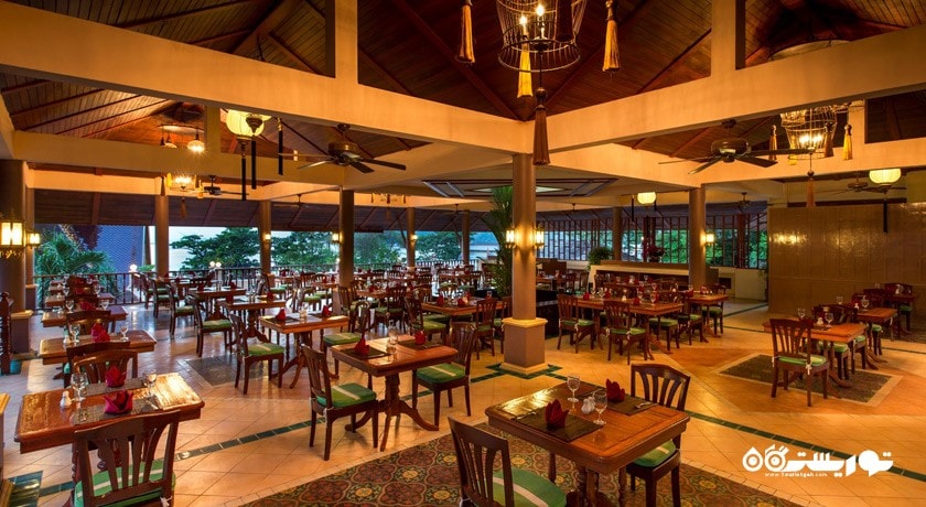 نمای رستوران بین المللی موراکوت