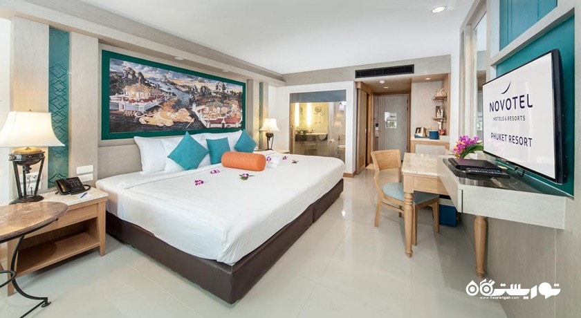 نمای تخت بزرگ اتاق دلوکس