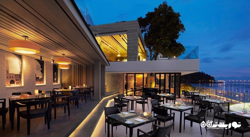 محوطه فضای باز رستوران لاگریتا