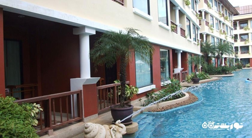 ساختمان  اتاق های با دسترسی به استخر