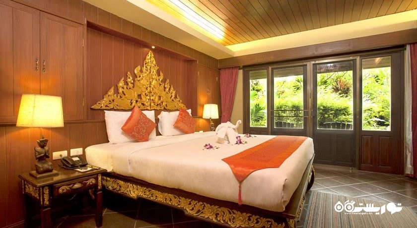 نمای تخت بزرگ ویلا دلوکس