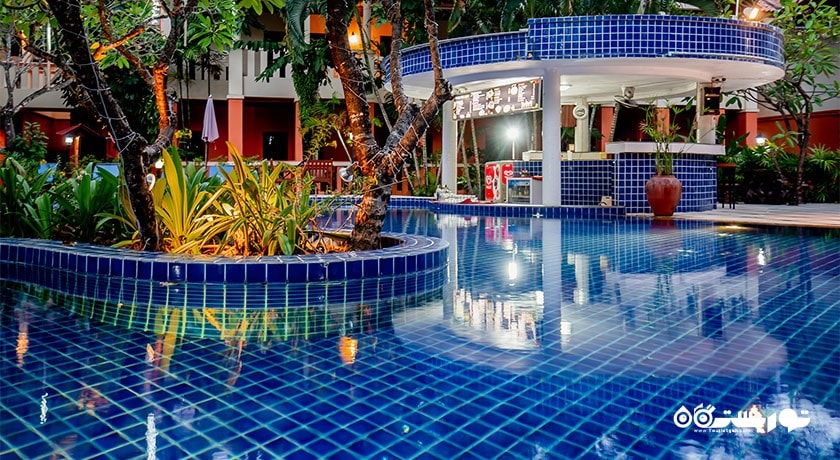 پول بار هتل هایتون لیلاوادی پوکت