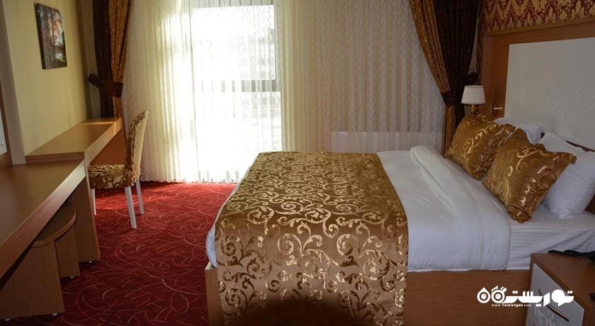 نمای تخت بزرگ اتاق دبل