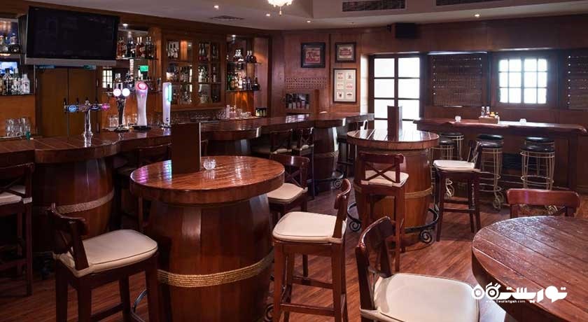 نمایی از باریلیز اسپورت بار