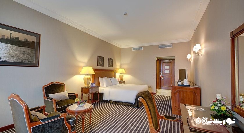 تخت بزرگ اتاق سوپریور دلوکس