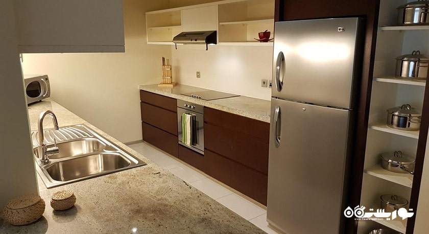 آشپزخانه آپارتمان یک خوابه پرمیر