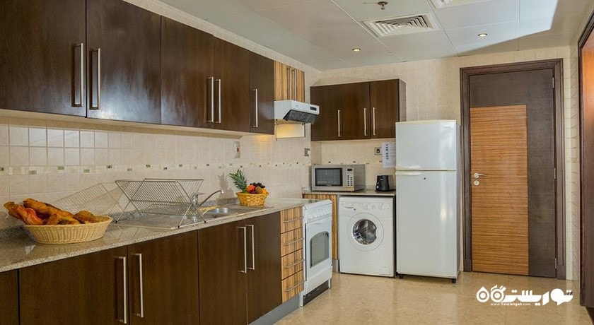 آشپزخانه آپارتمان سه خوابه دلوکس
