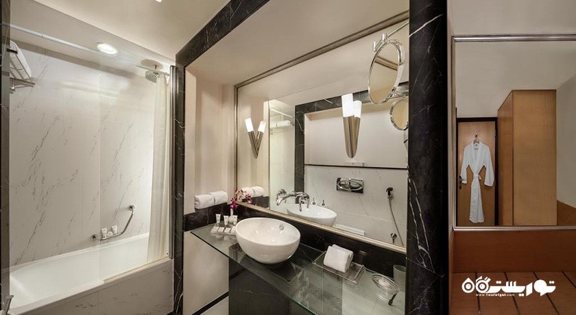 حمام و سرویس بهداشتی اتاق ها