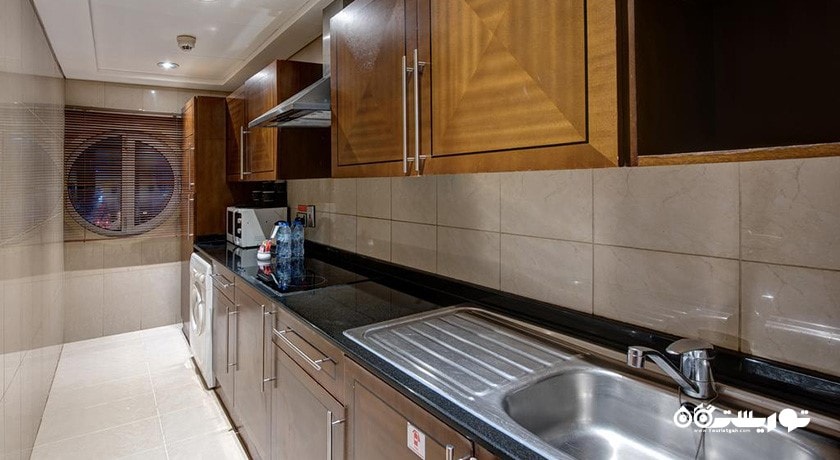 نمای آشپزخانه سوئیت یک خوابه