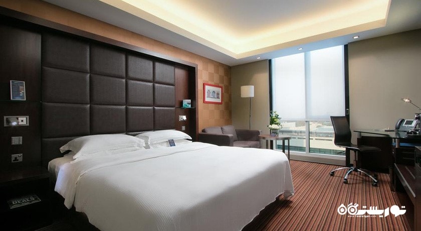 نمای تخت بزرگ اتاق بیزینس