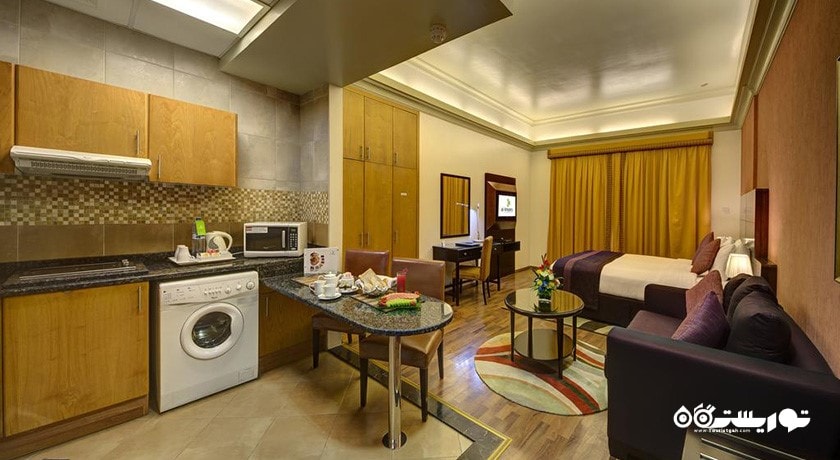 نمای آشپزخانه آپارتمان استودیو