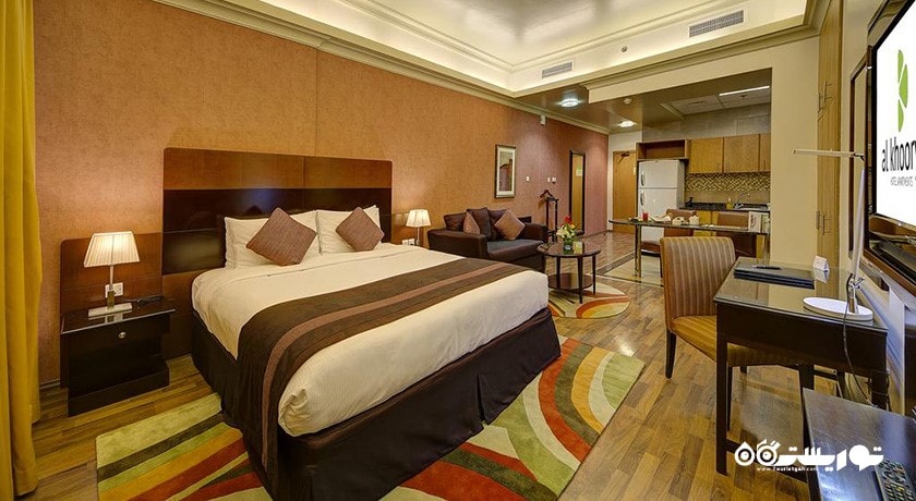 نمای تخت بزرگ آپارتمان استودیو