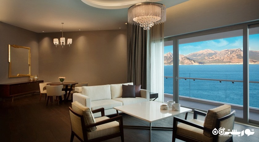 محوطه نشیمن سوئیت اوشن