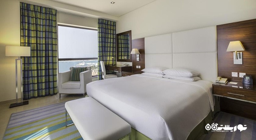 نمای تخت بزرگ اتاق استودیو