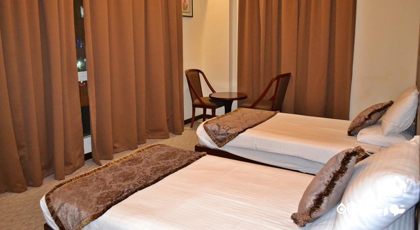 تخت های توئین اتاق استودیو