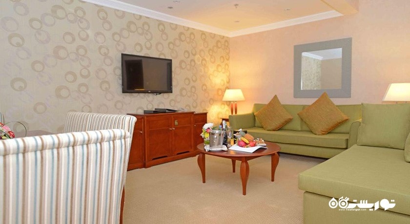 محوطه نشیمن سوئیت اگزکیوتیو