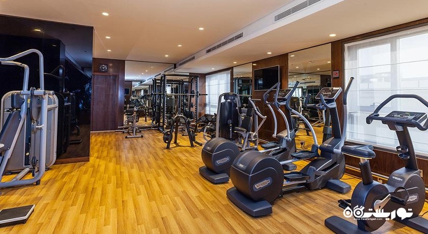 سالن ورزشی هتل فلورا البرشا