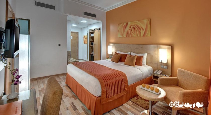 نمای تخت بزرگ اتاق سوپریور