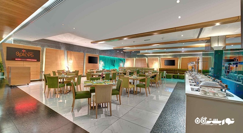 نمای رستوران بین المللی اسپایسز