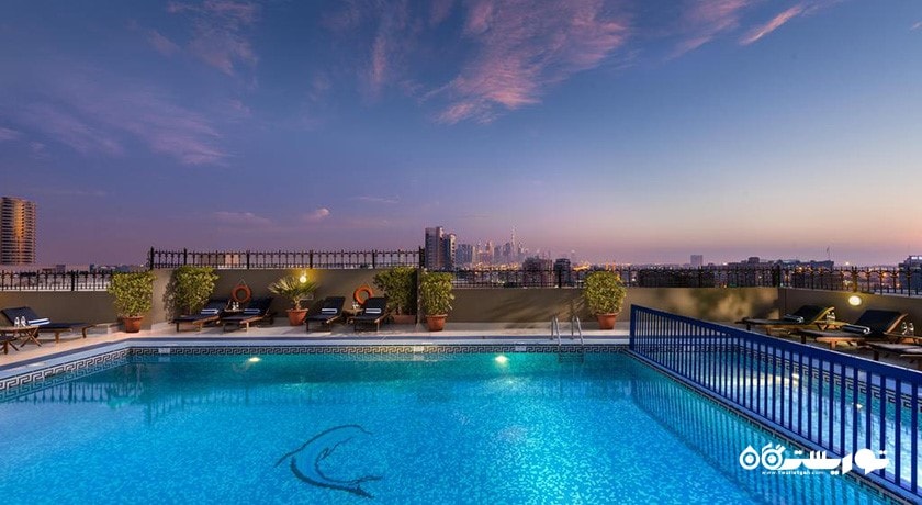 استخر روباز هتل آپارتمان سووی سنترال