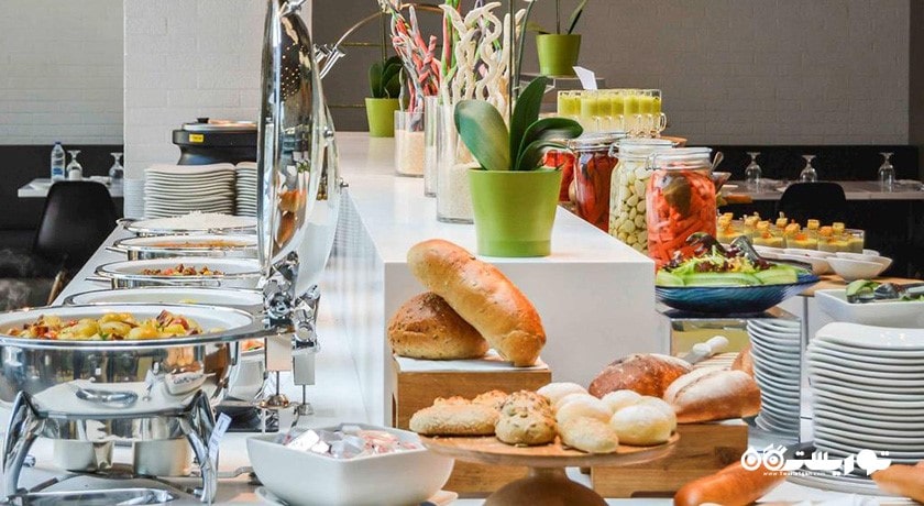 استریت کافه هتل آیبیس استایلز دبی جمیرا