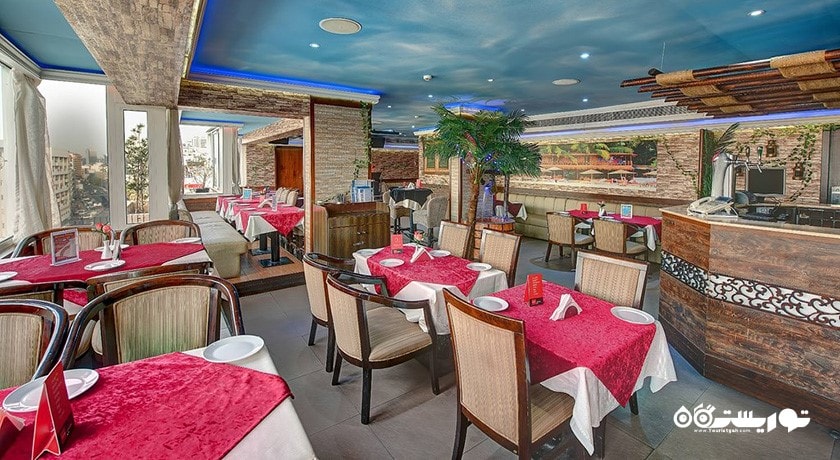 نمای رستوران هتل پالم بیچ