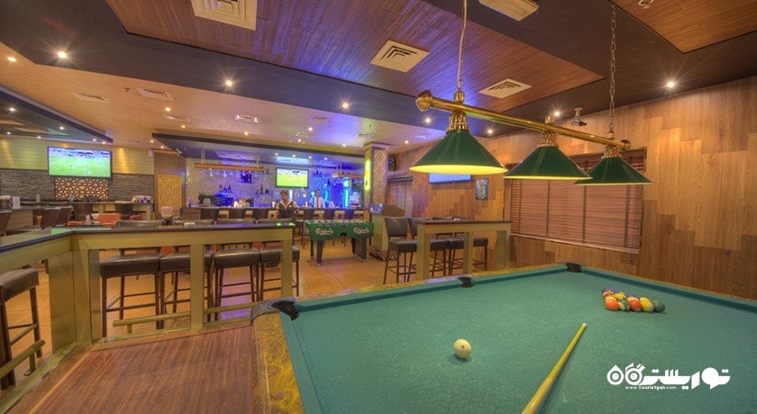 نمایی از آر سی اسپورتز بار