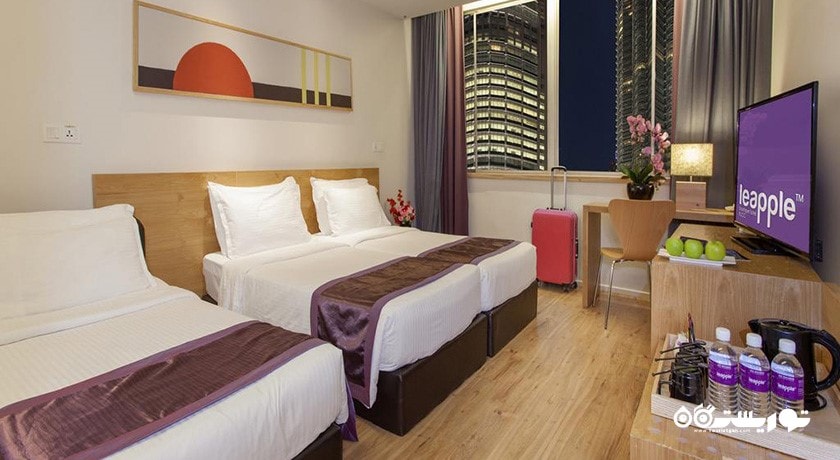 نمای تخت های اتاق سوپریور تریپل 