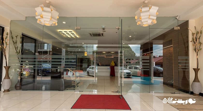 درب ورودی هتل کلاب دلفین