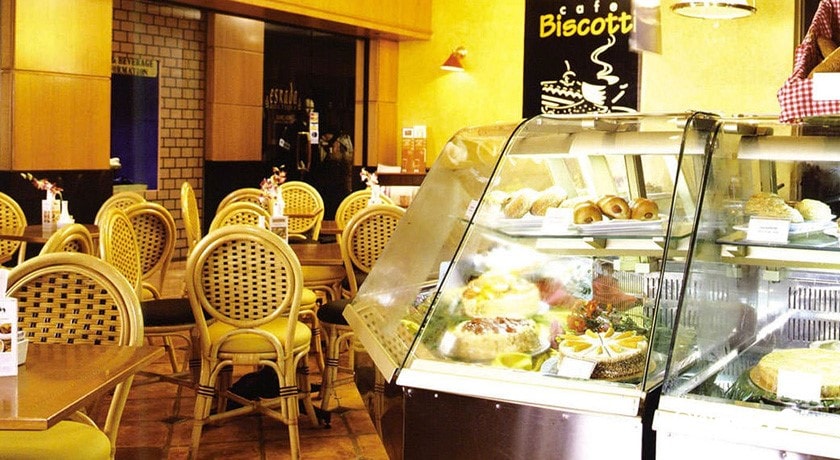 کافه بیسکوتی هتل دینستی