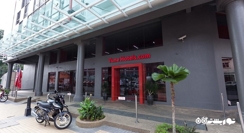 درب ورودی هتل تون کوالالامپور