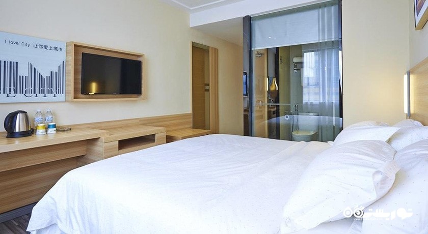 نمای تخت بزرگ اتاق استاندارد