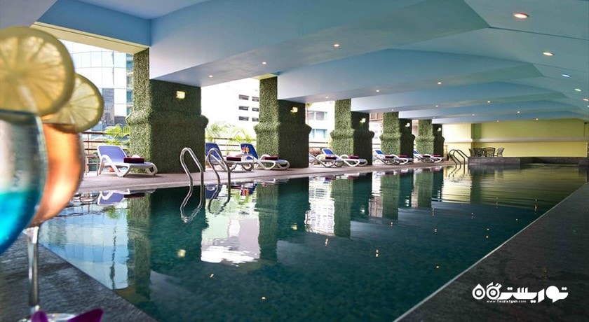 استخر سرپوشیده هتل رویال کوالالامپور