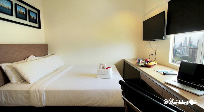 نمای تخت بزرگ اتاق کوئین