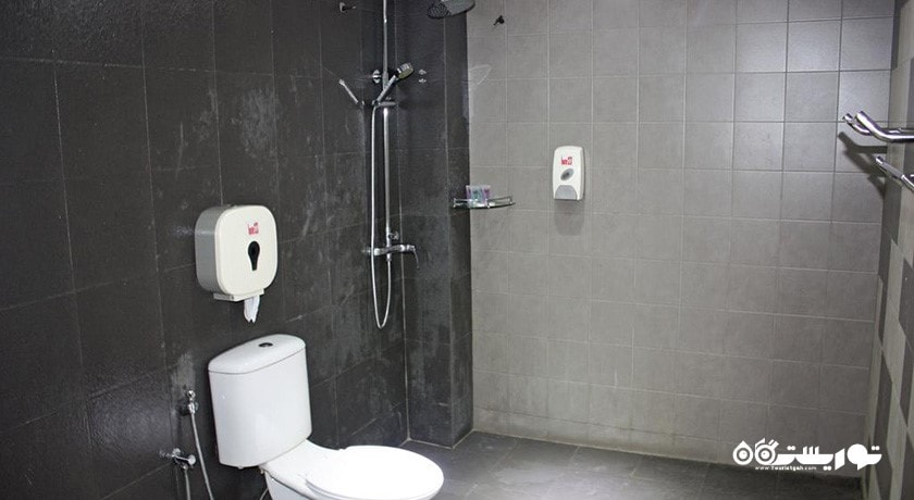 حمام و سرویس بهداشتی اتاق ها
