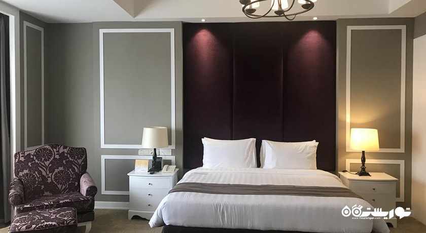 نمای تخت بزرگ سوئیت هتل